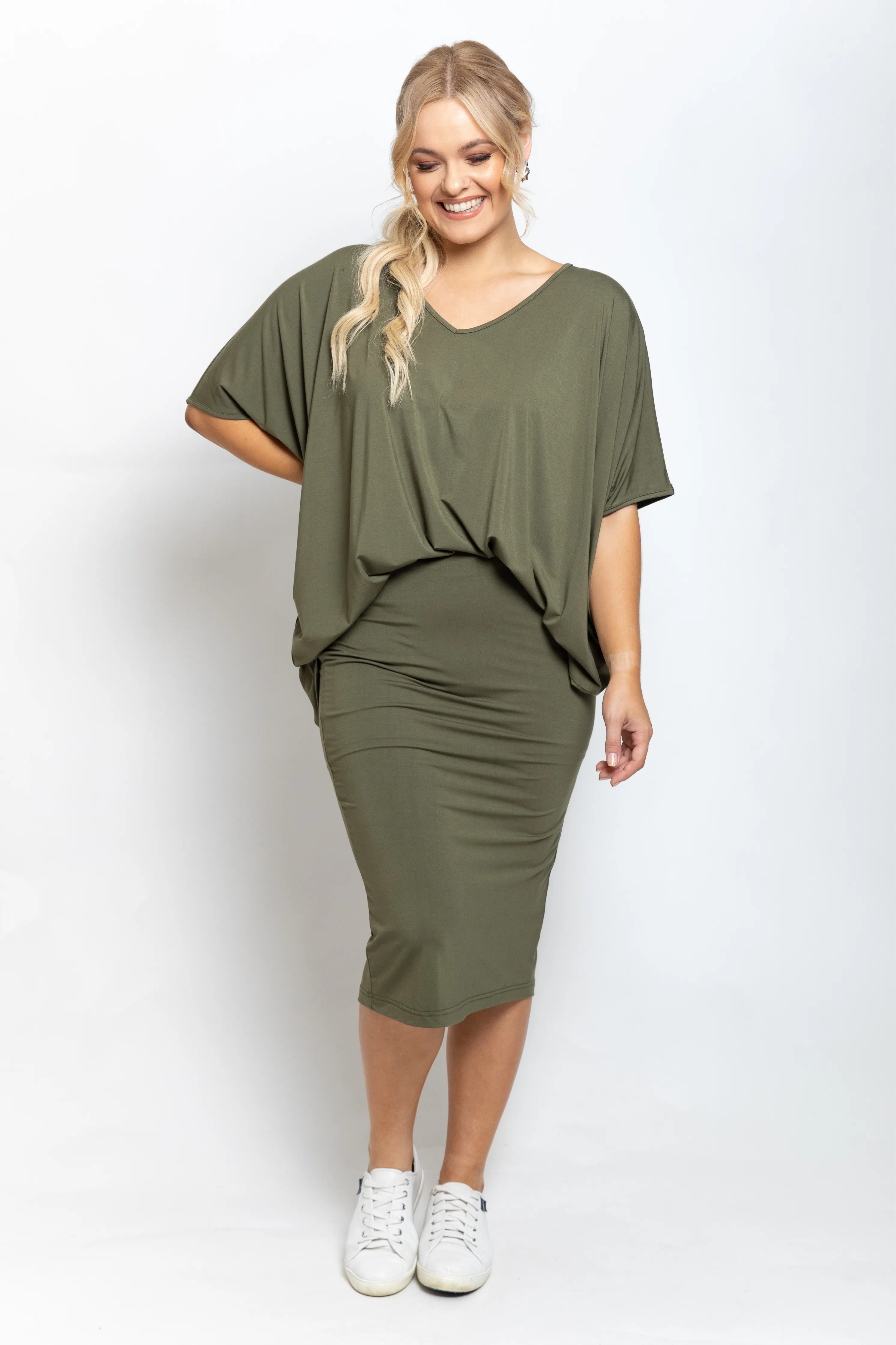 FINAL SALE Everyday Midi Skirt in Khaki